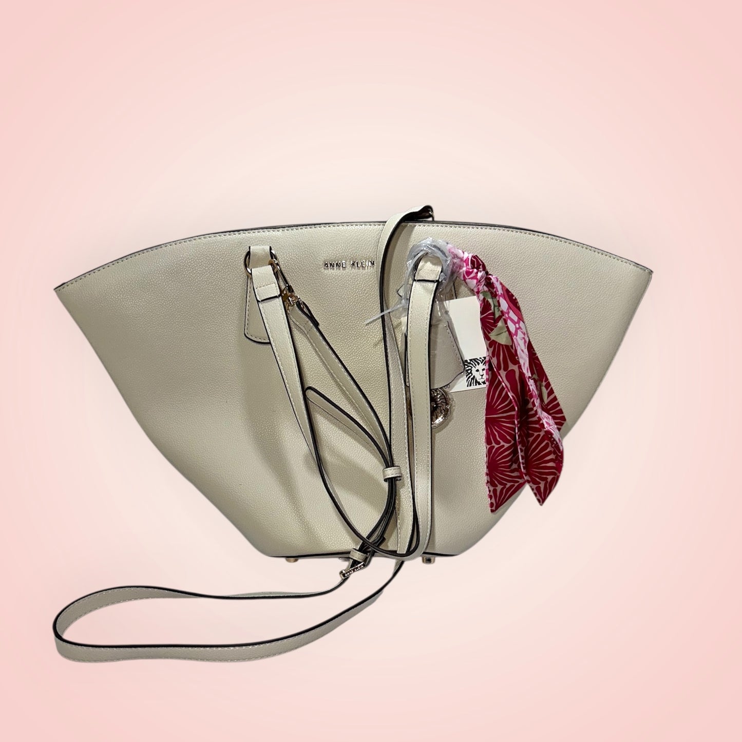 Anne Klein Media Lune